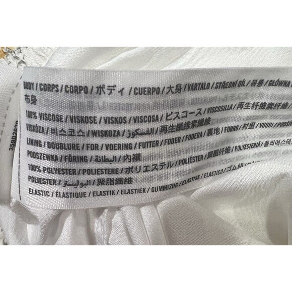 NWT Hollister white and yellow daisy floral Shorts romper W Matching Hair Tie M - Picture 8 of 9